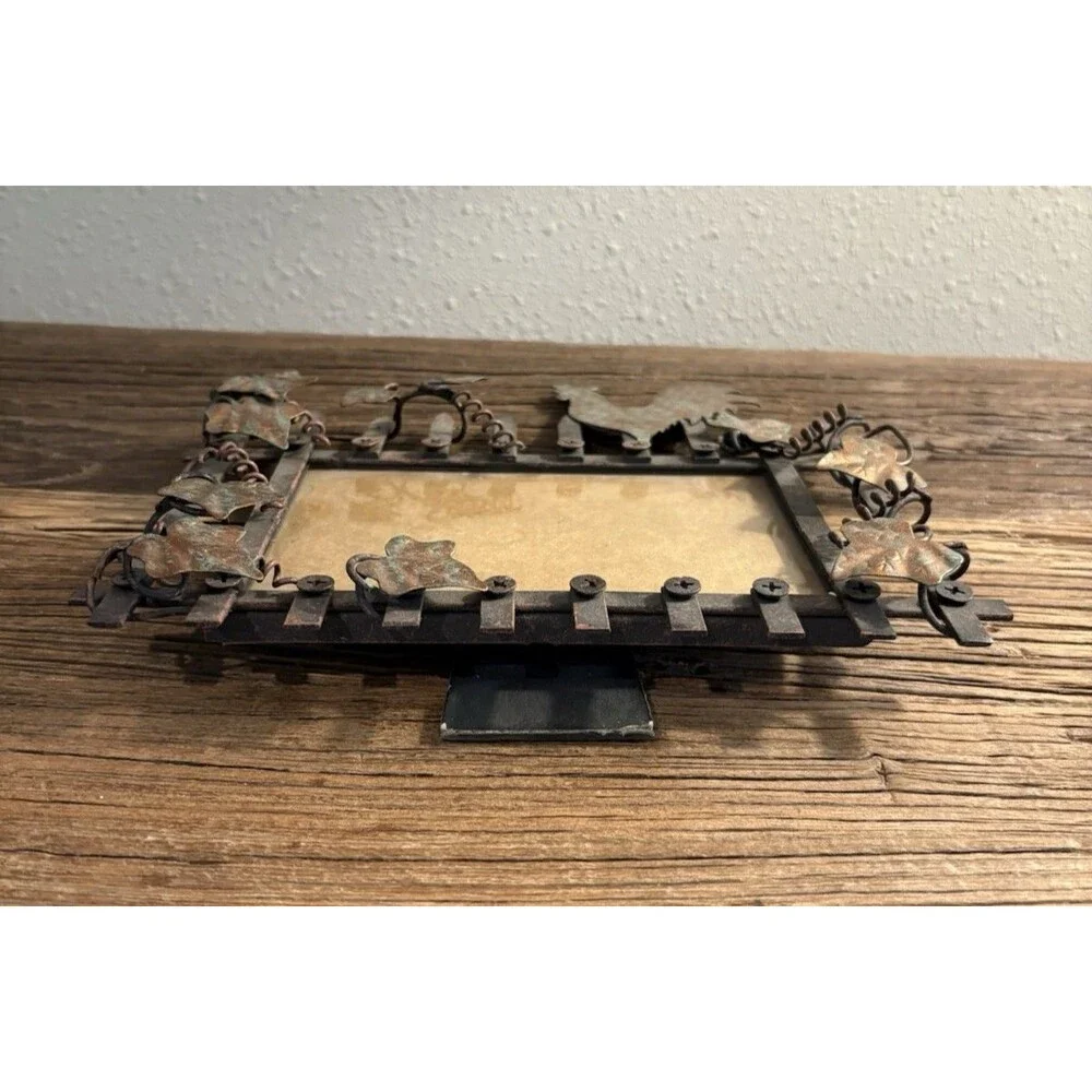 Metal Bronze Picket Fence Rooster Picture Frame Holds 4X6 Inches Used